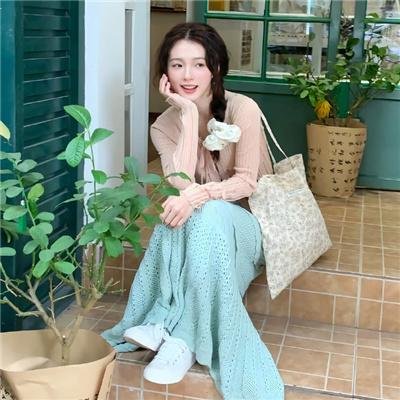 春色无边满人间